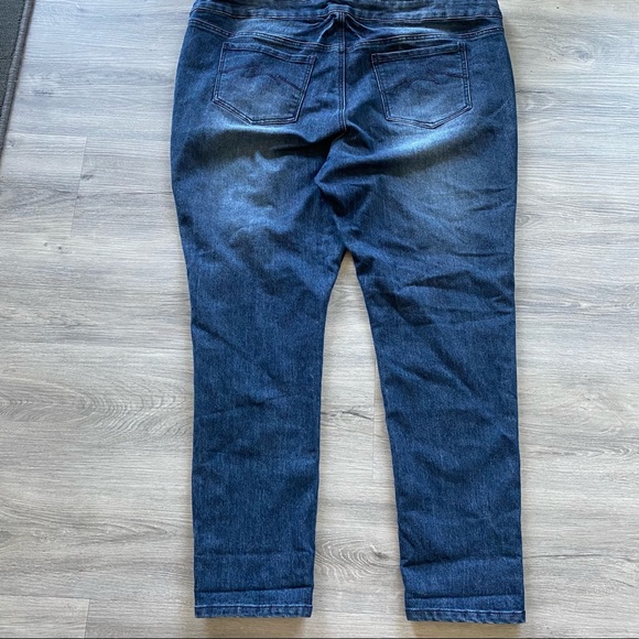 PLUS Medium Wash Women's Jeans Overalls - Picture 8 of 14